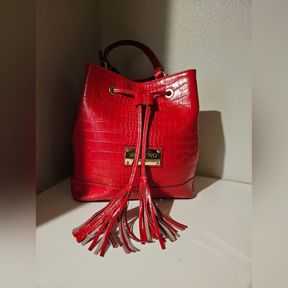 Valentino Milano Red leather bucket bag - Picture 2 of 10